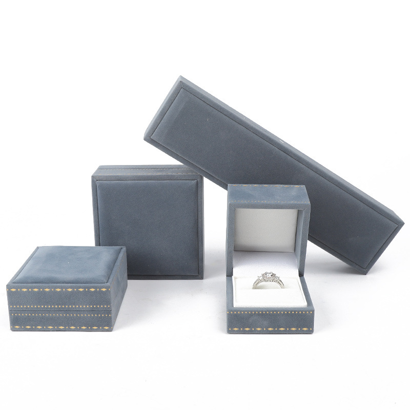 Premium Velvet Jewelry Box wit - Bar Cart Gold recensione e prezzo